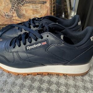 Reebok Men's Dark Blue Sneakers